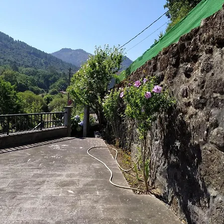 Casa Do Poeta Holiday home Bubaces